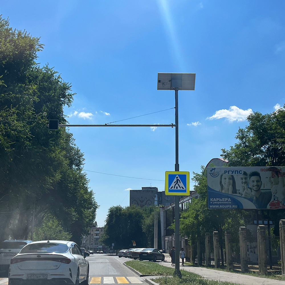 фото Автономный светофор с солнечной электростанцией АПС Т.7 ASE